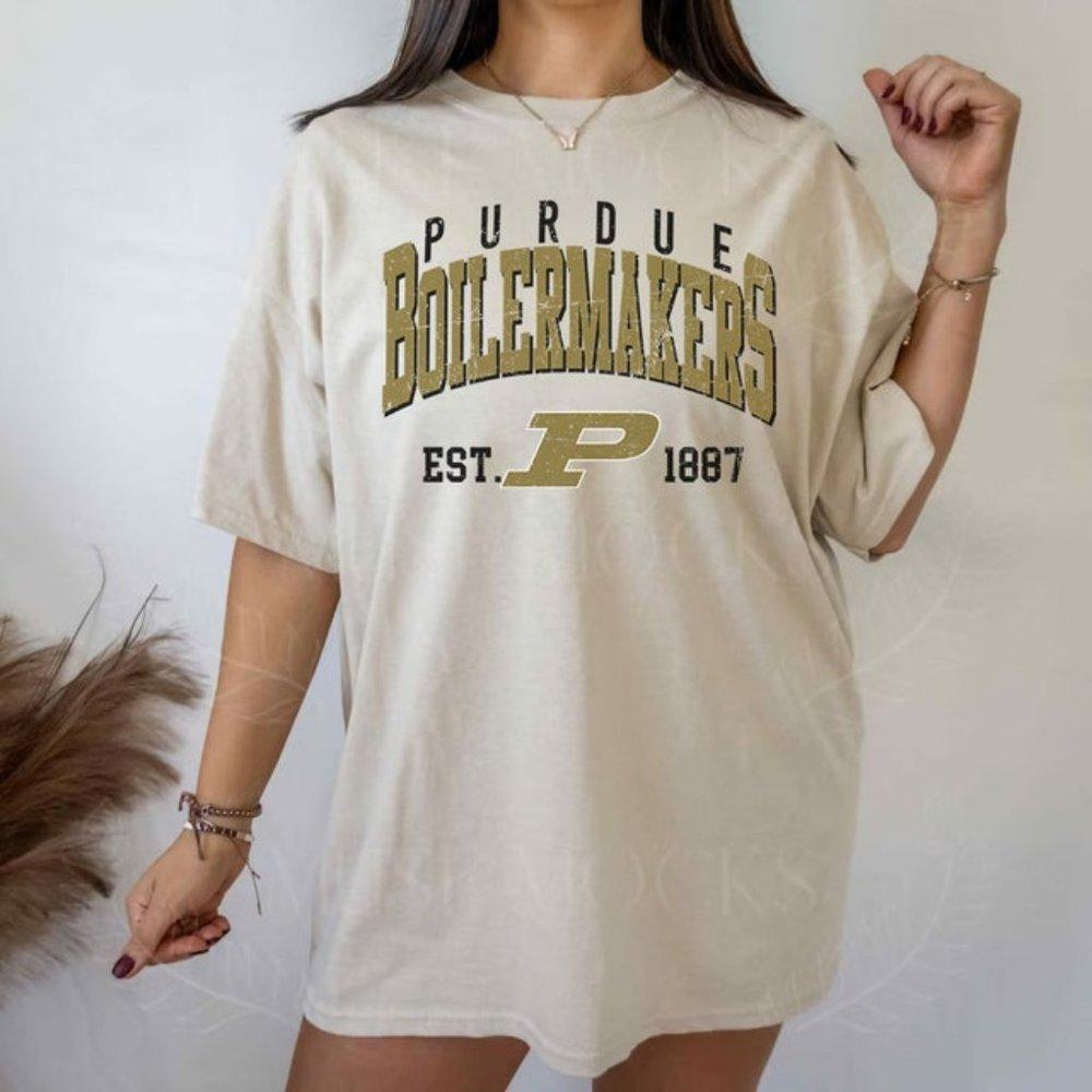 Purdue Boilermakers 1887 Purdue Style University Of Purdue Unisex T-shirt - Picture 1 of 4